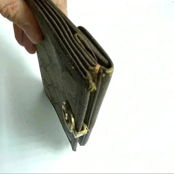 Gucci GG vintage wallet, GG hardware and logo - Picture 12 of 15